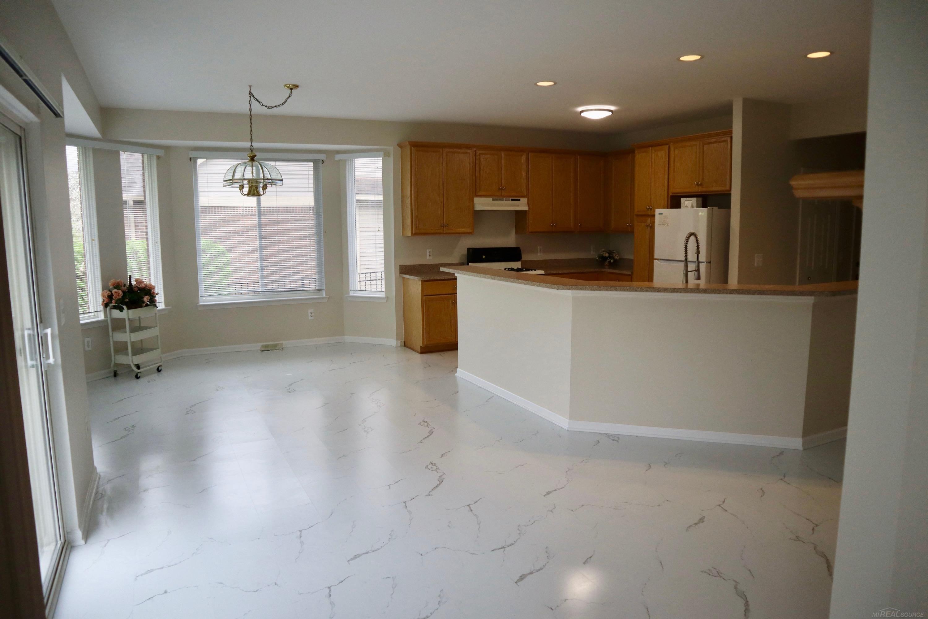 48364 Franklin Drive, Macomb, MI, 48044