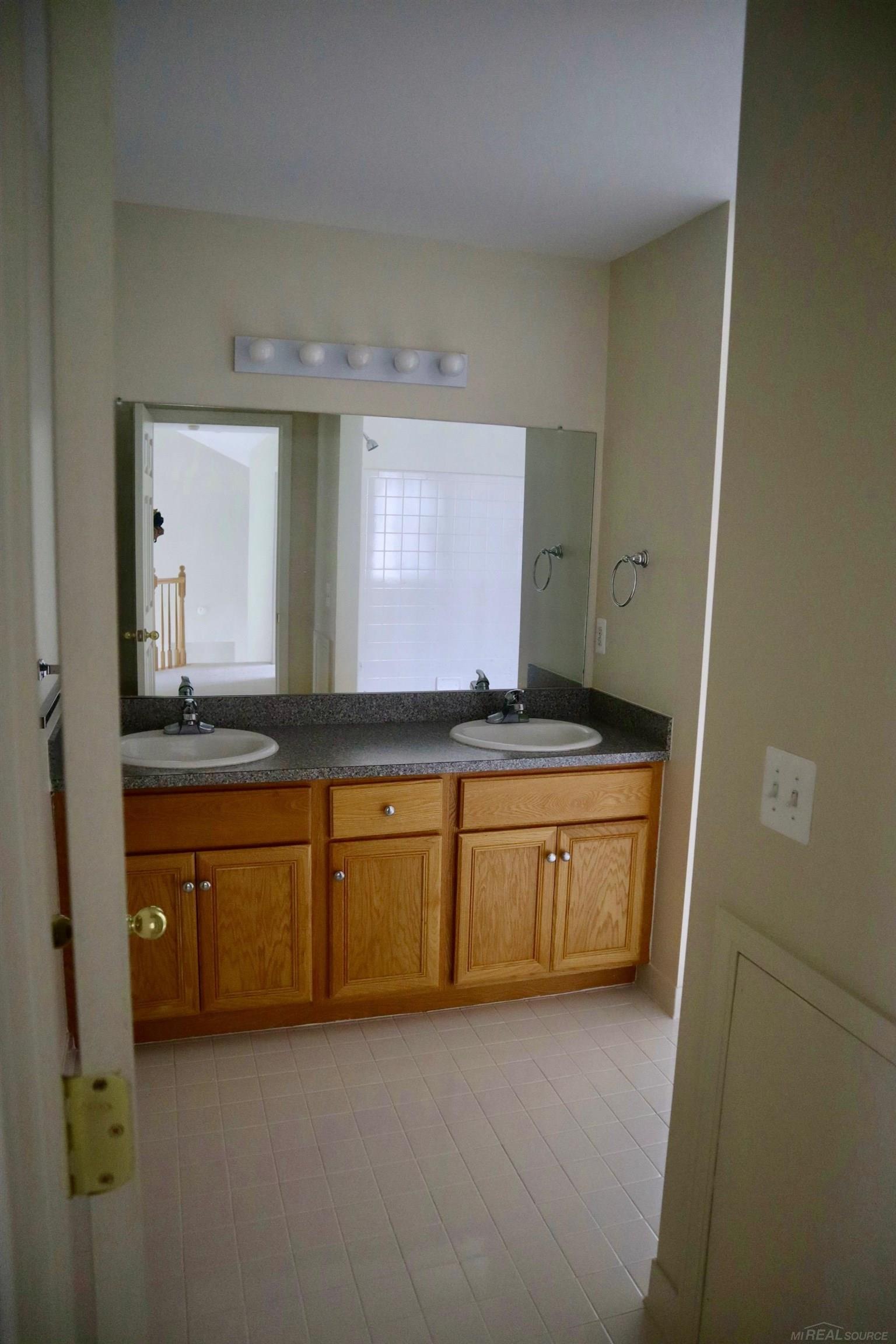 48364 Franklin Drive, Macomb, MI, 48044