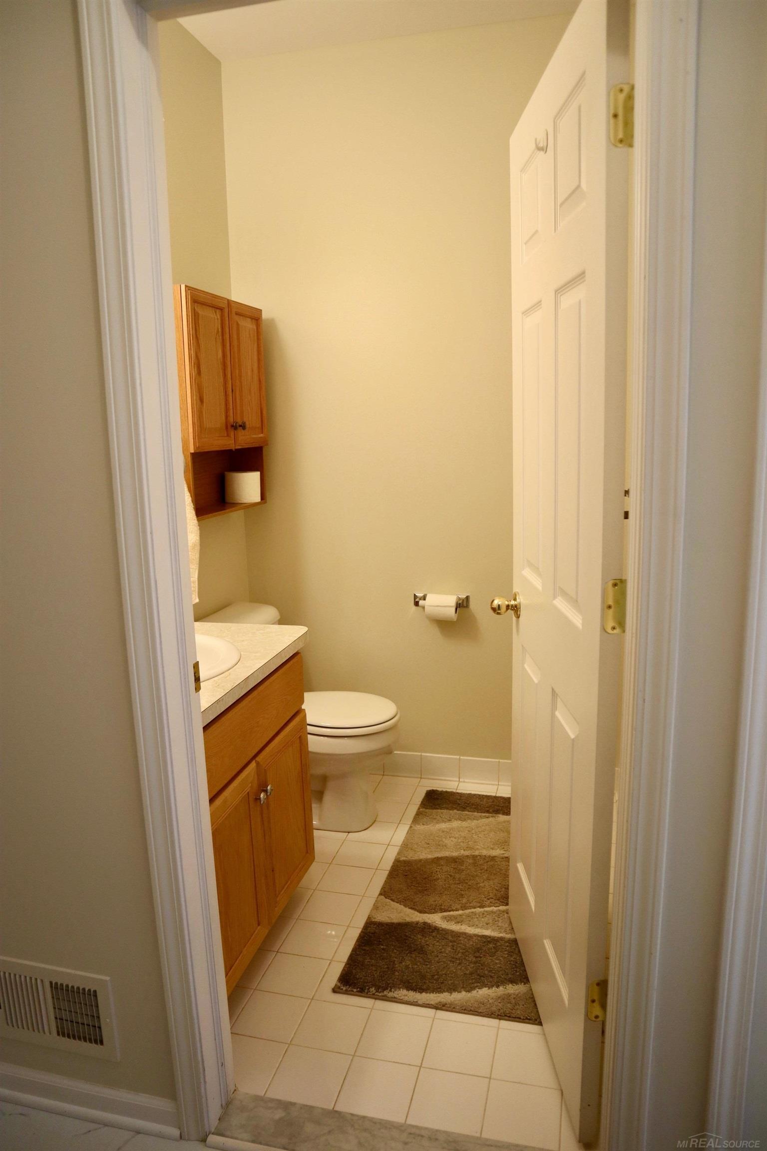 48364 Franklin Drive, Macomb, MI, 48044