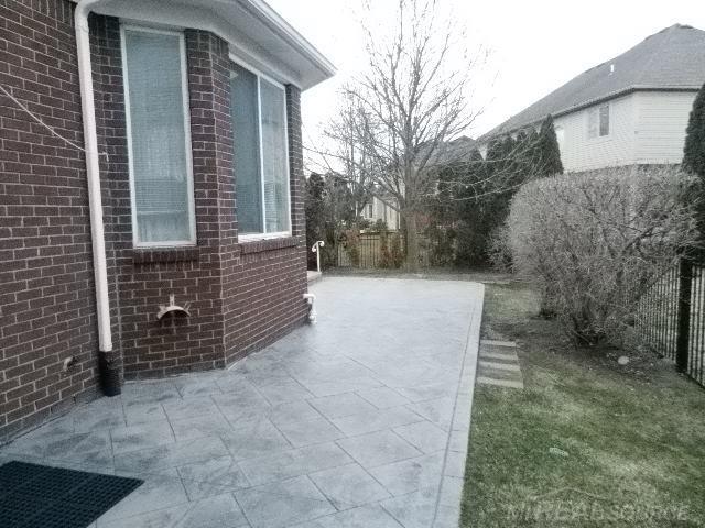 48364 Franklin Drive, Macomb, MI, 48044