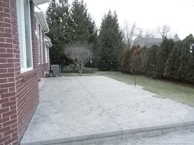 48364 Franklin Drive, Macomb, MI, 48044