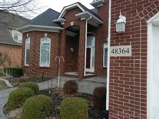 48364 Franklin Drive, Macomb, MI, 48044