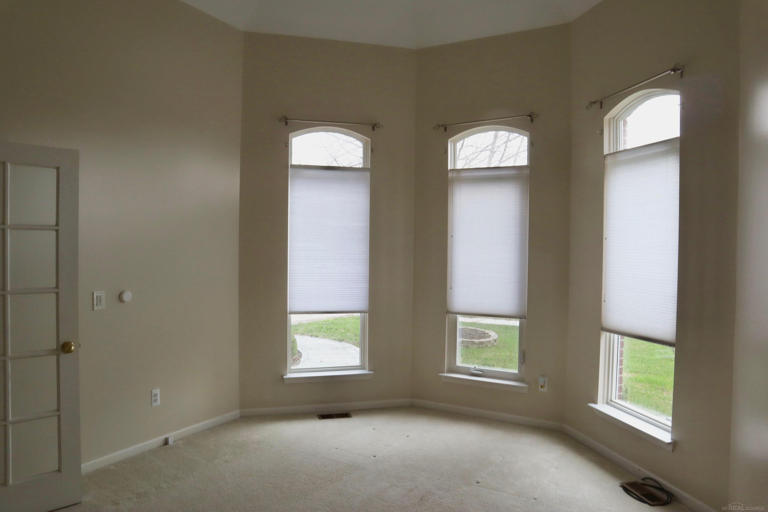 48364 Franklin Drive, Macomb, MI, 48044