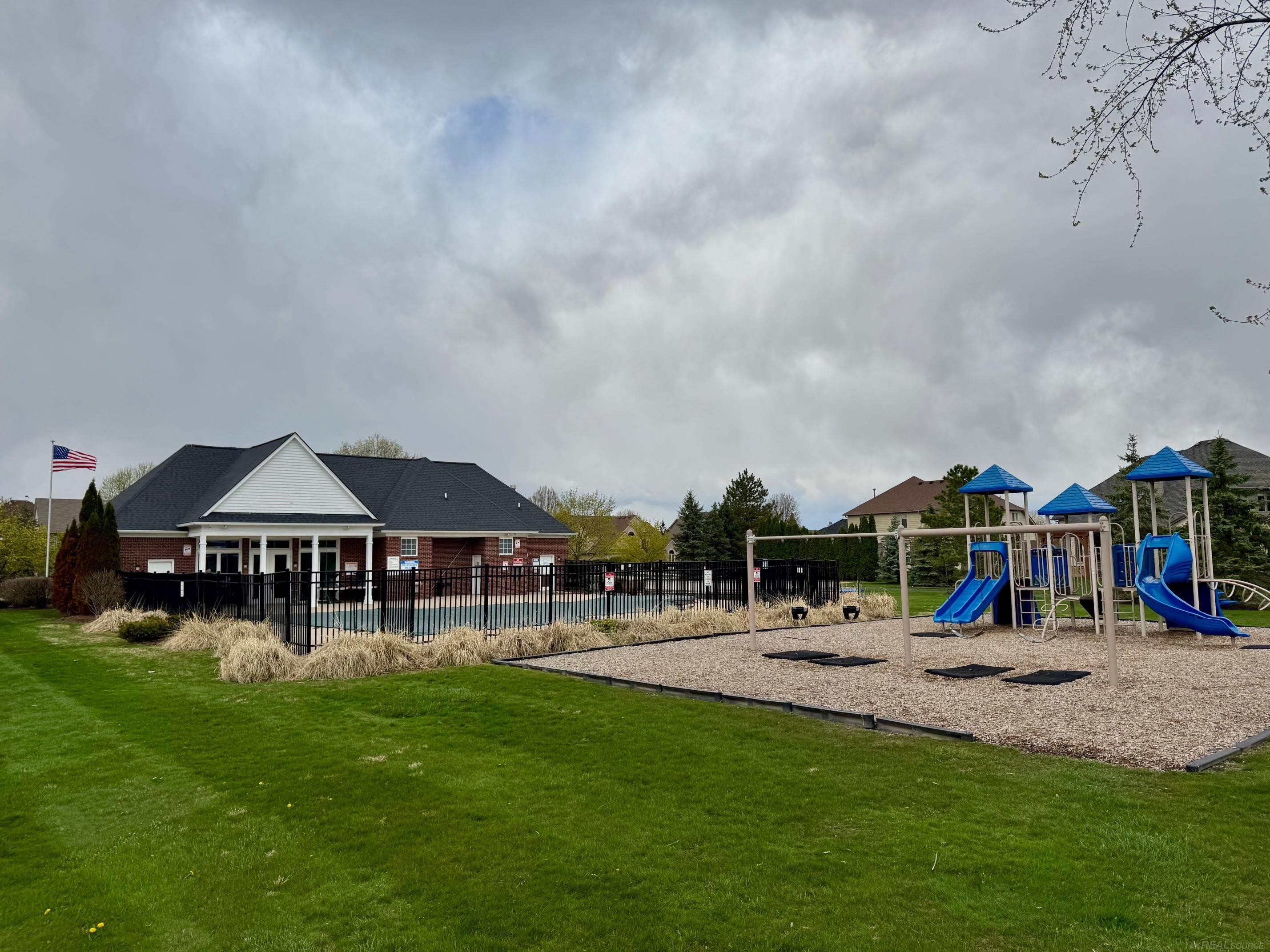 48364 Franklin Drive, Macomb, MI, 48044