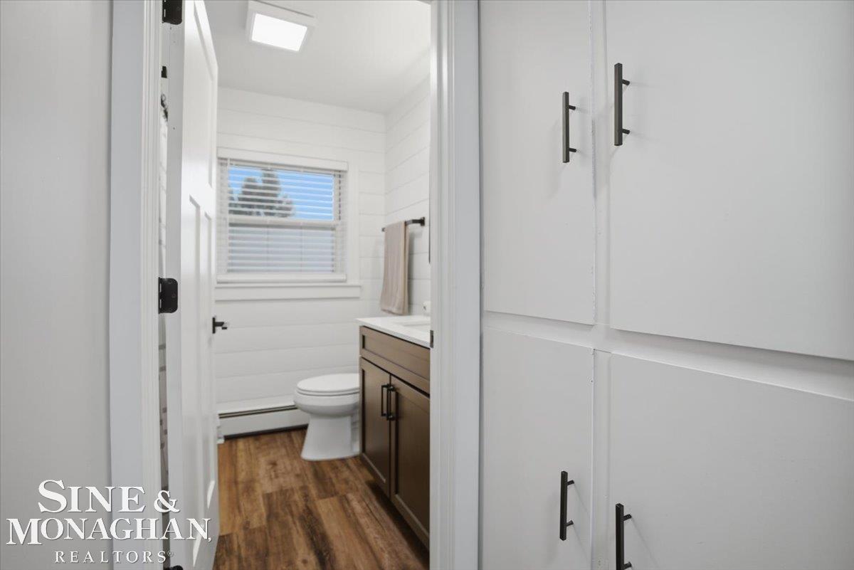 East China, MI, 48054