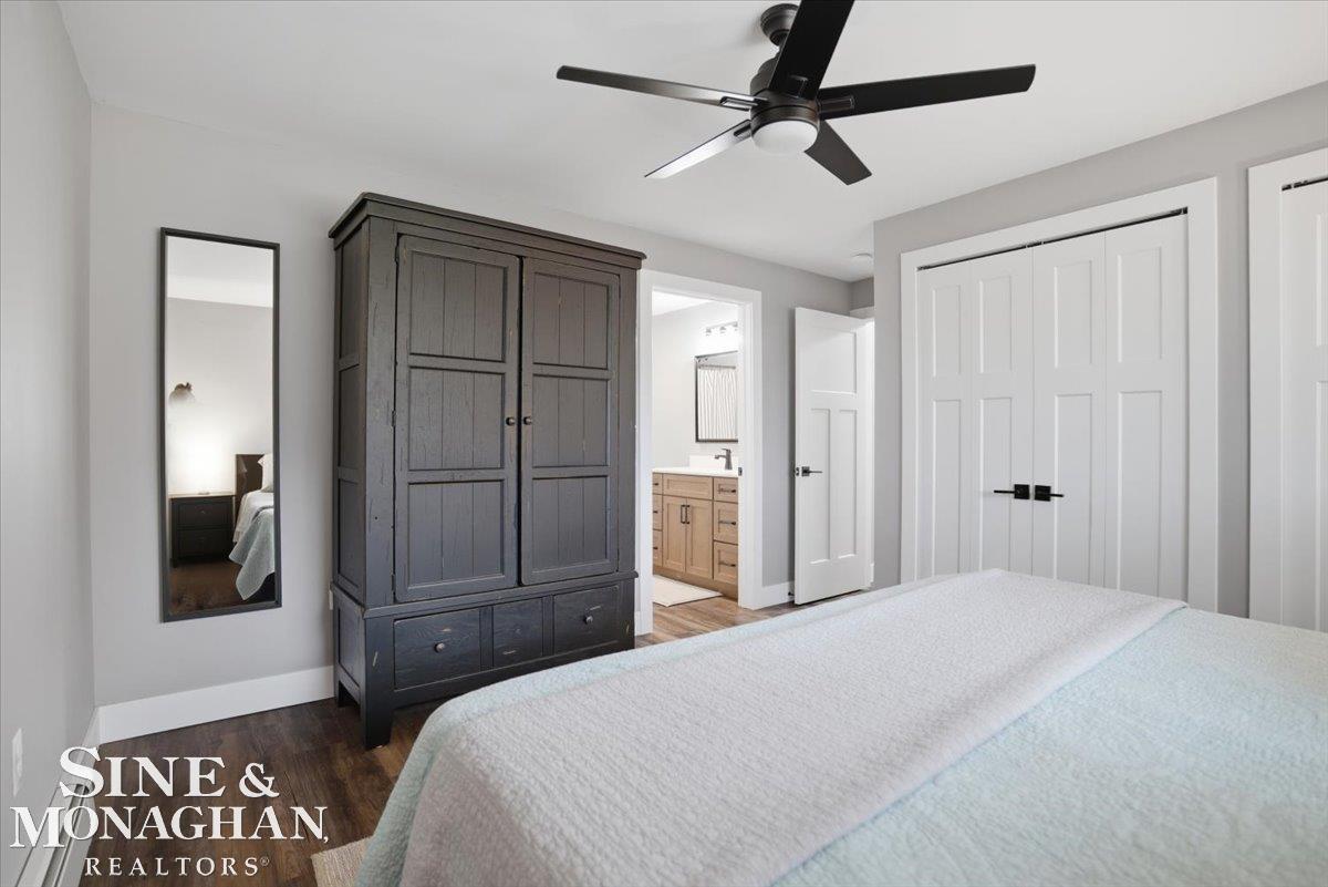 East China, MI, 48054