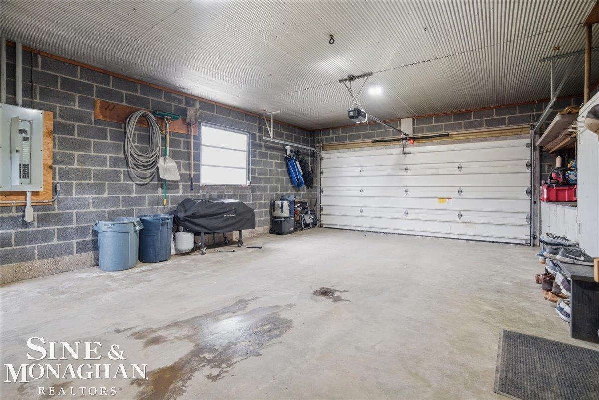 East China, MI, 48054