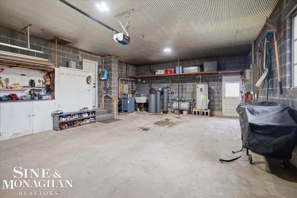 East China, MI, 48054