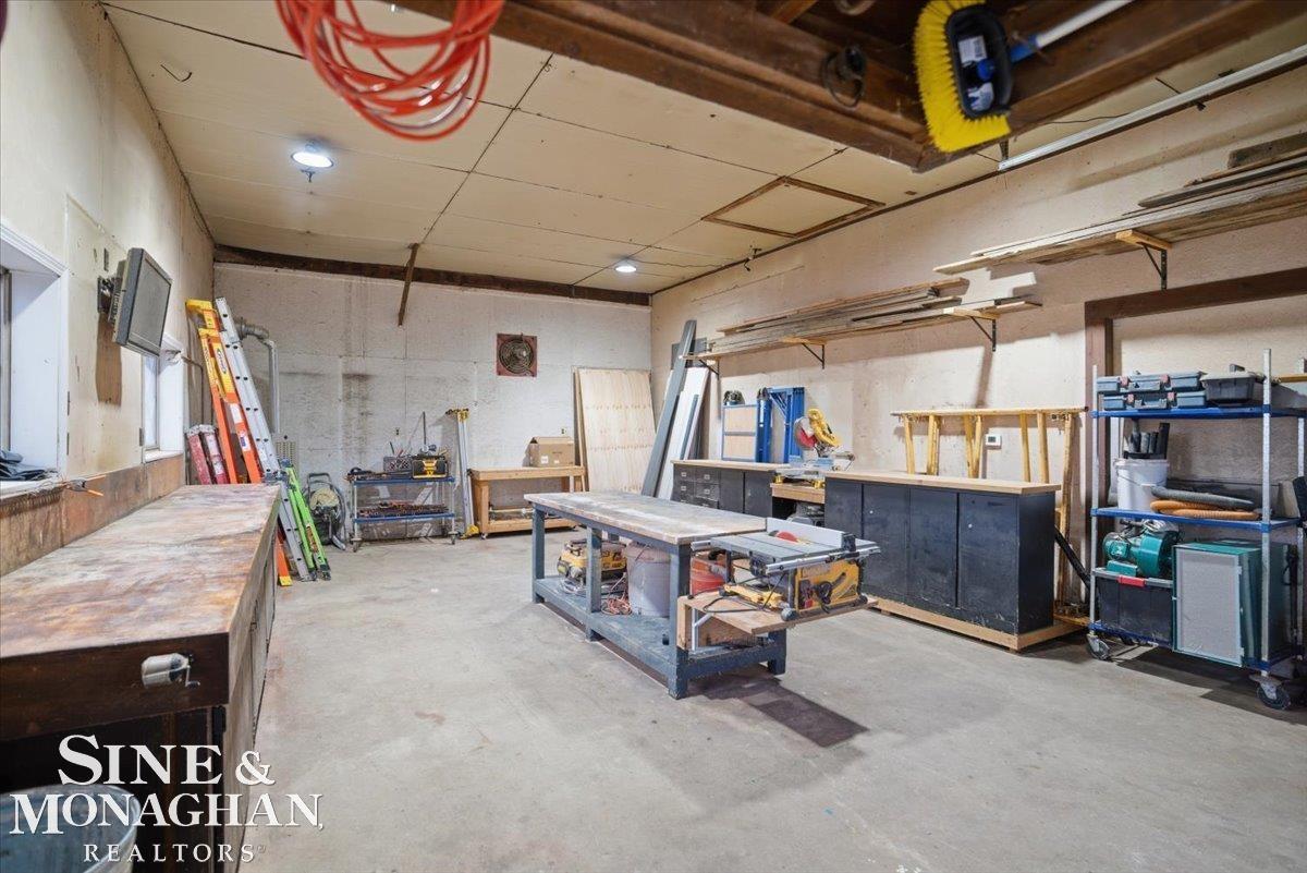 East China, MI, 48054