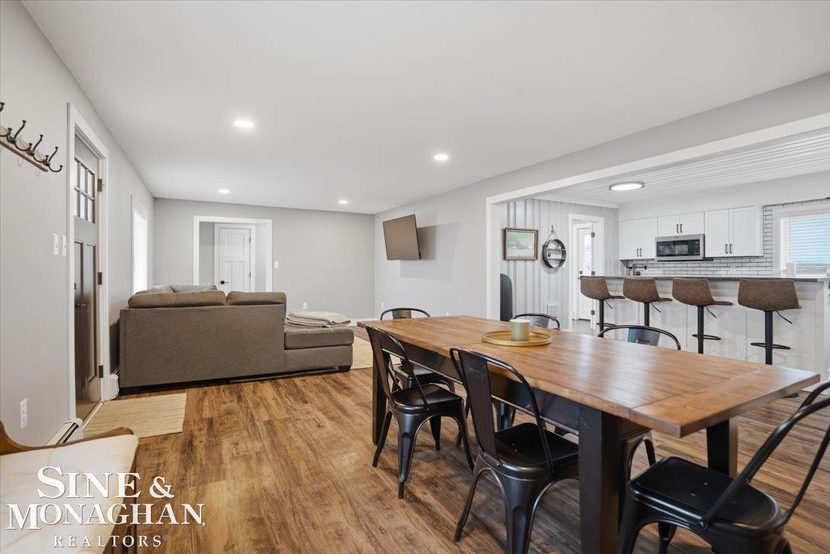 East China, MI, 48054