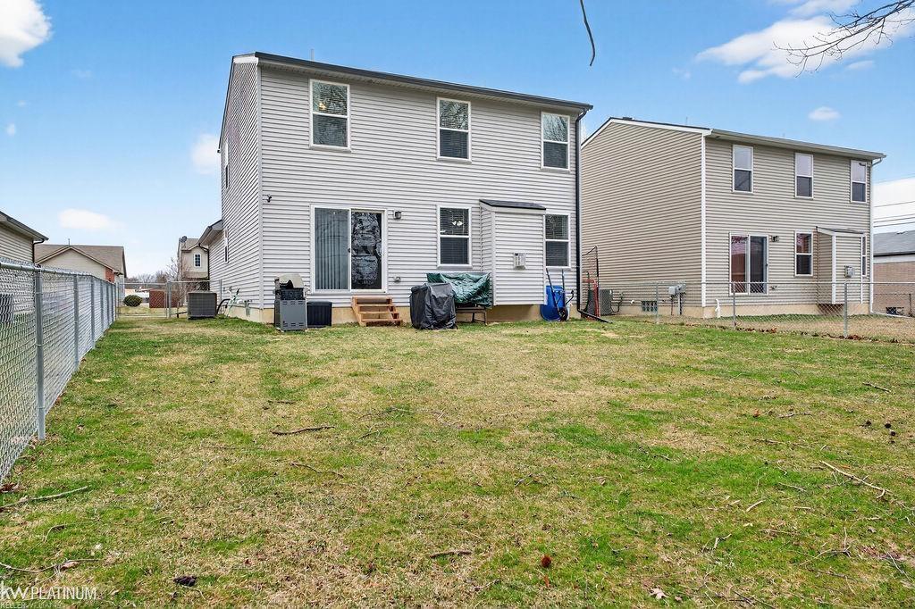 23440 Grandy Street, Clinton Township, MI, 48035