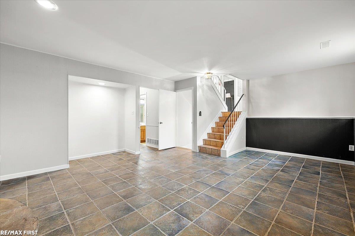 MLS #58050202403 image #36