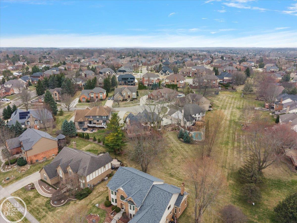 54168 Overbrook Court, Shelby Twp, MI, 48316-1300