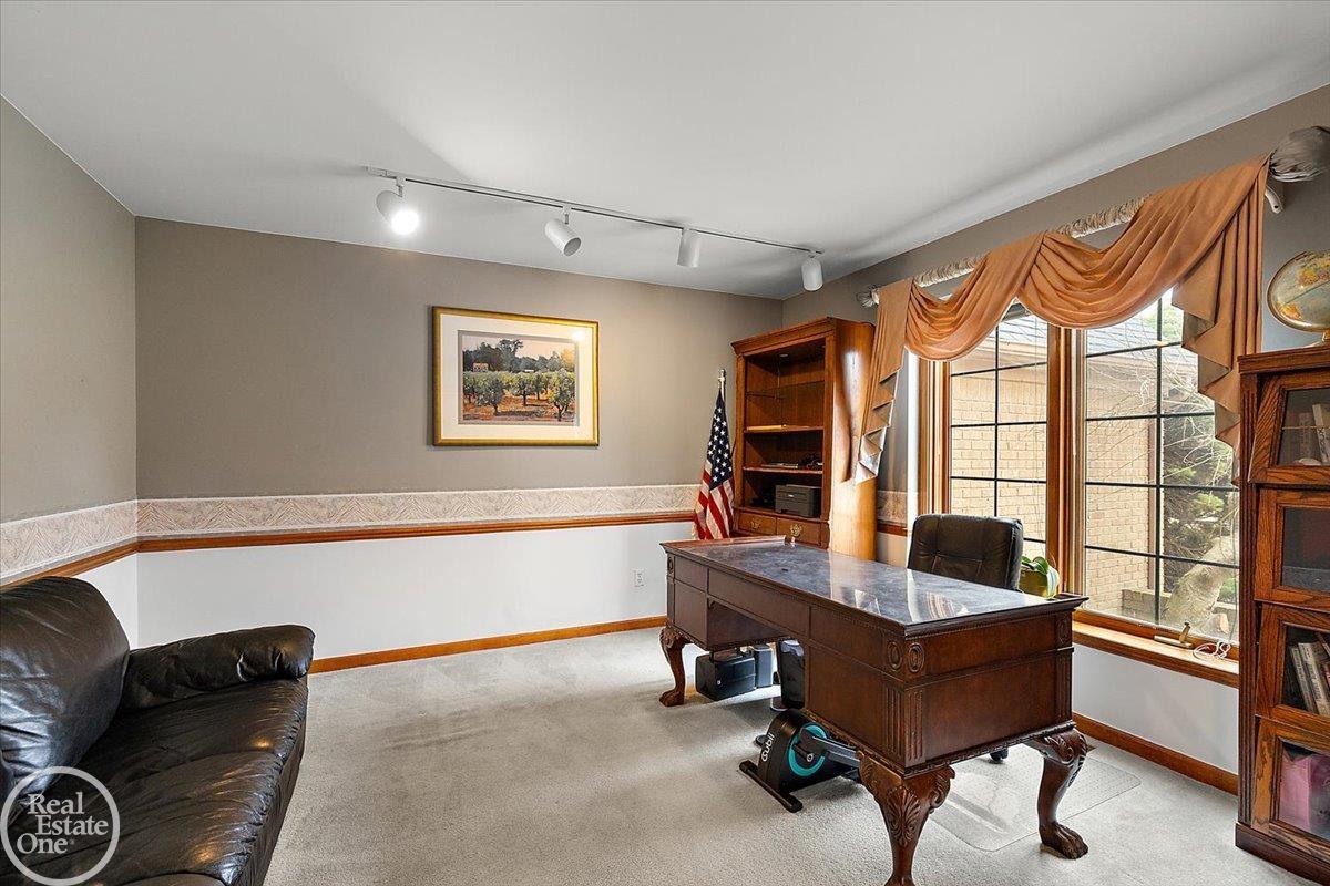 54168 Overbrook Court, Shelby Twp, MI, 48316-1300