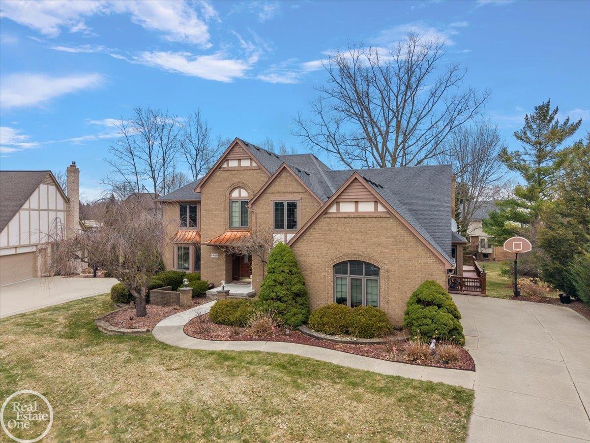 54168 Overbrook Court, Shelby Twp, MI, 48316-1300