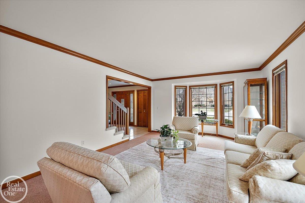 54168 Overbrook Court, Shelby Twp, MI, 48316-1300