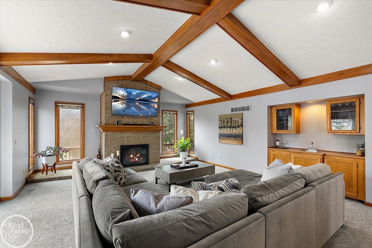 54168 Overbrook Court, Shelby Twp, MI, 48316-1300