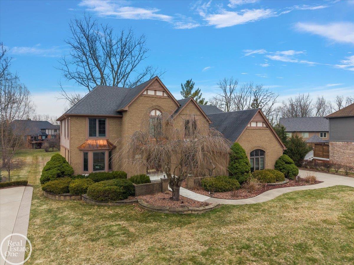 54168 Overbrook Court, Shelby Twp, MI, 48316-1300