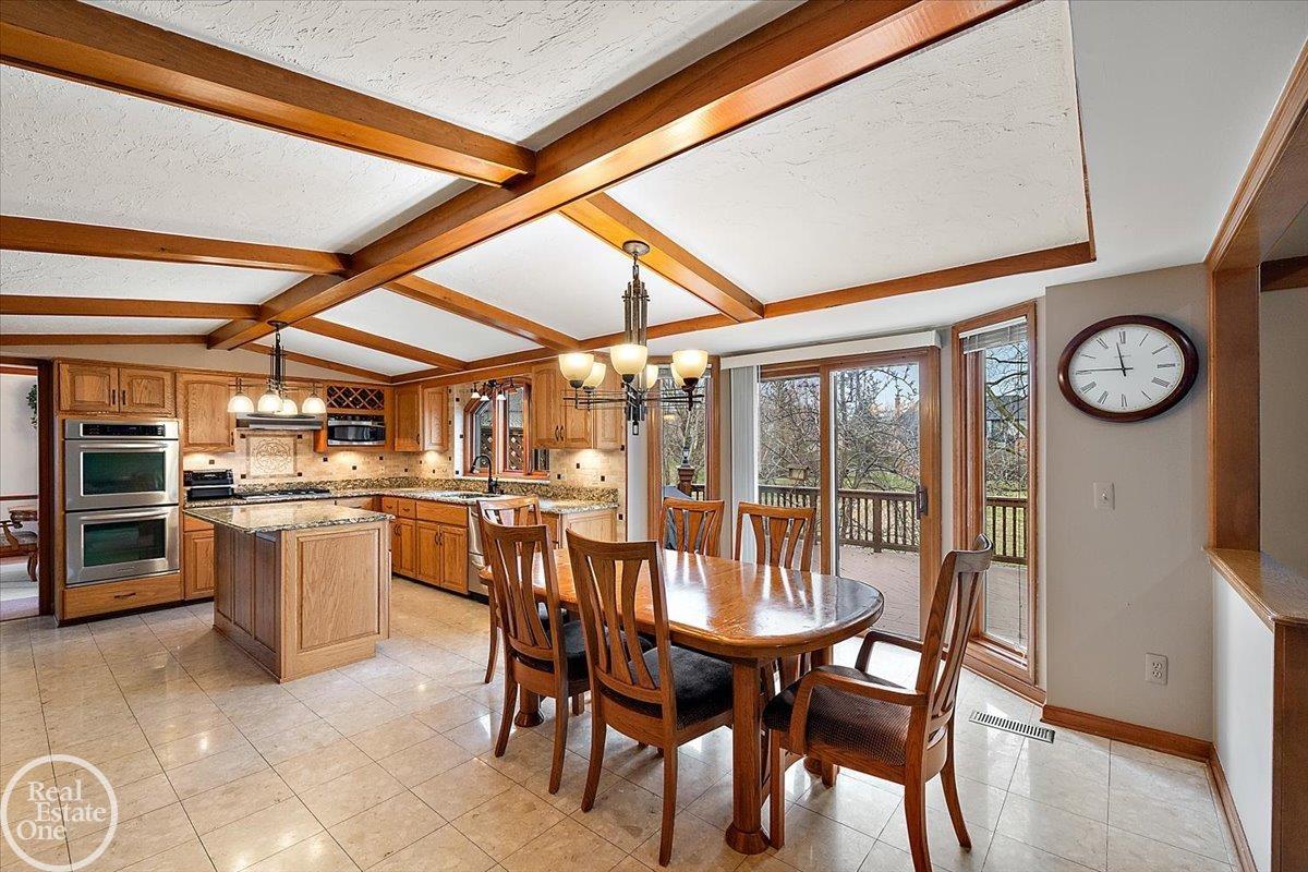 54168 Overbrook Court, Shelby Twp, MI, 48316-1300