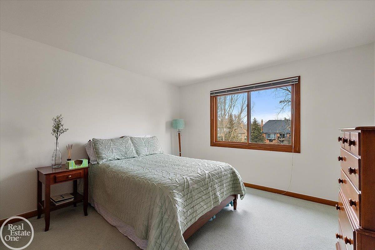 54168 Overbrook Court, Shelby Twp, MI, 48316-1300