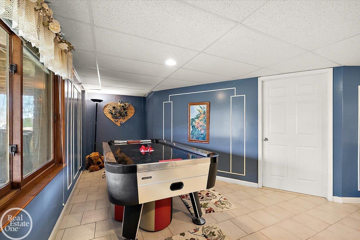 54168 Overbrook Court, Shelby Twp, MI, 48316-1300