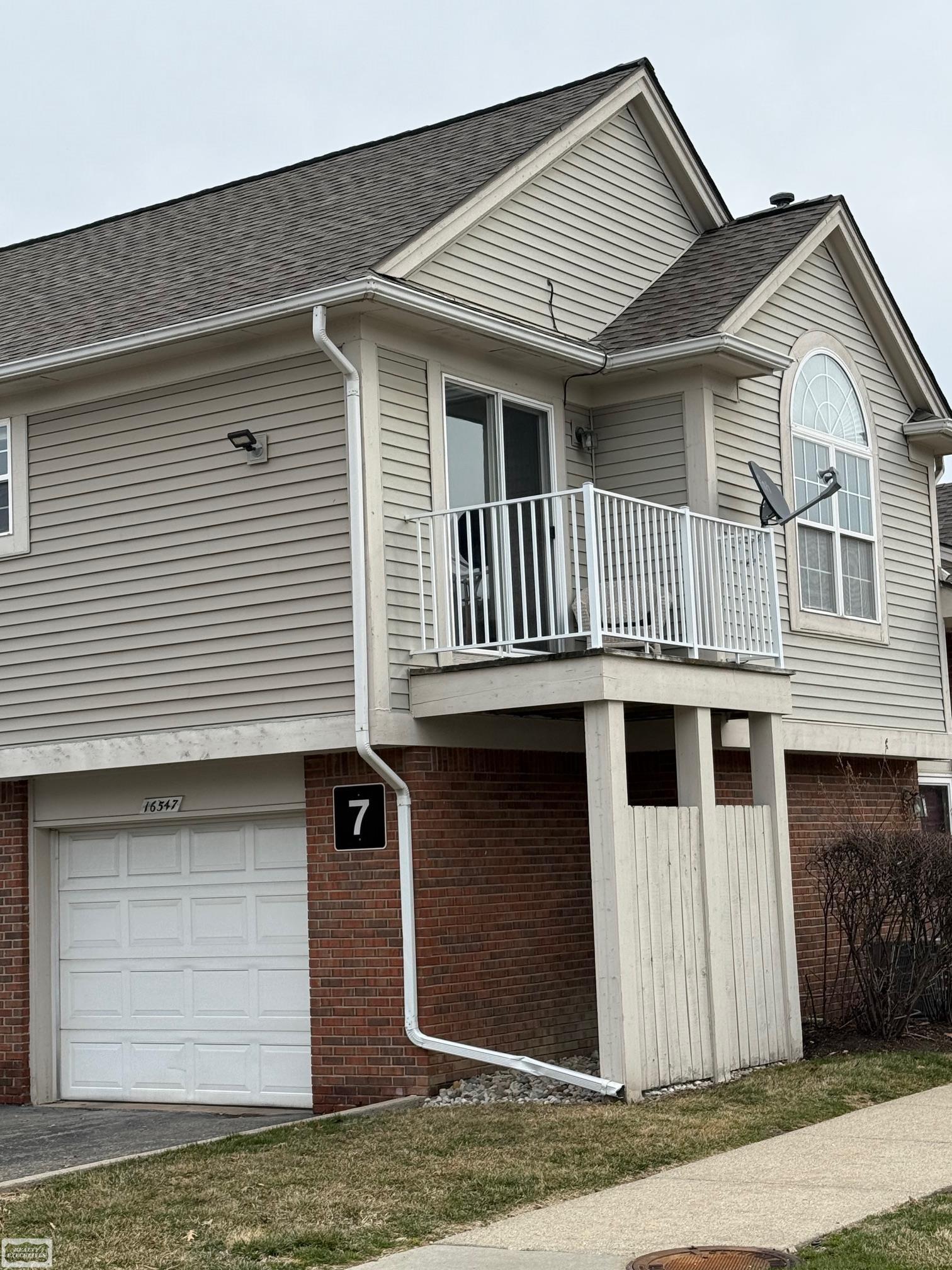 16547 Covington Drive, Clinton Township, MI, 48038