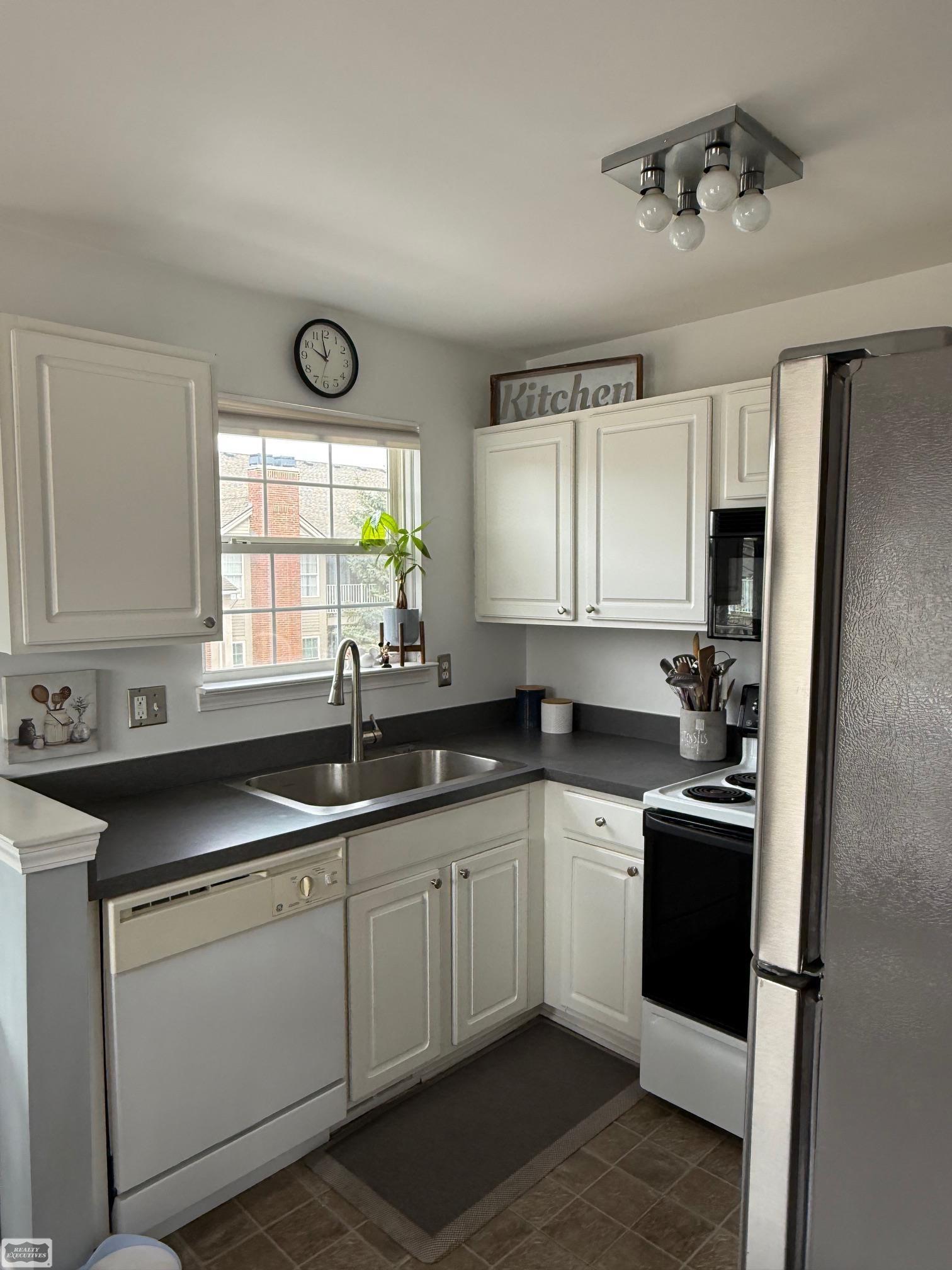 16547 Covington Drive, Clinton Township, MI, 48038