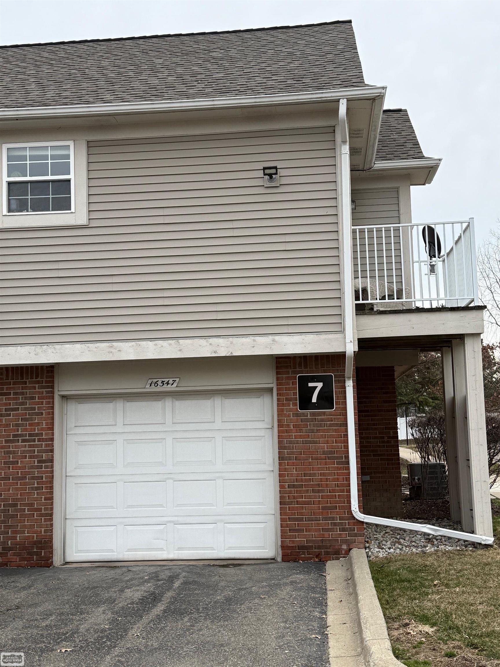 16547 Covington Drive, Clinton Township, MI, 48038