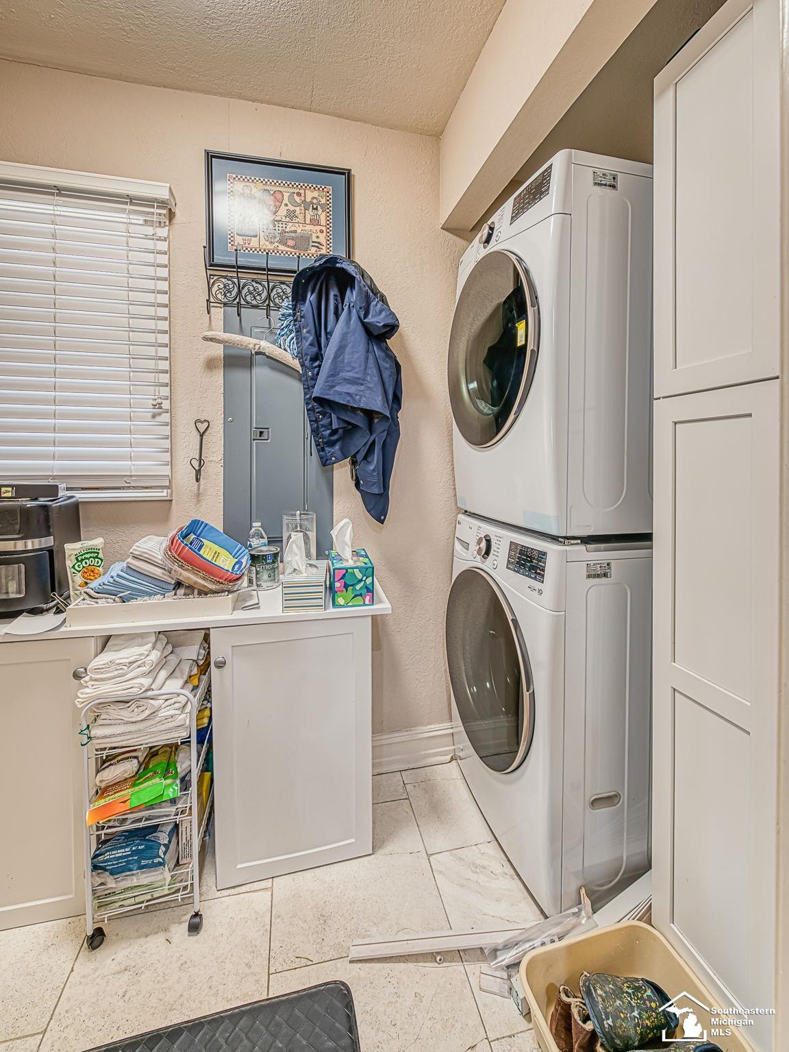 Monroe, MI, 48145-9773