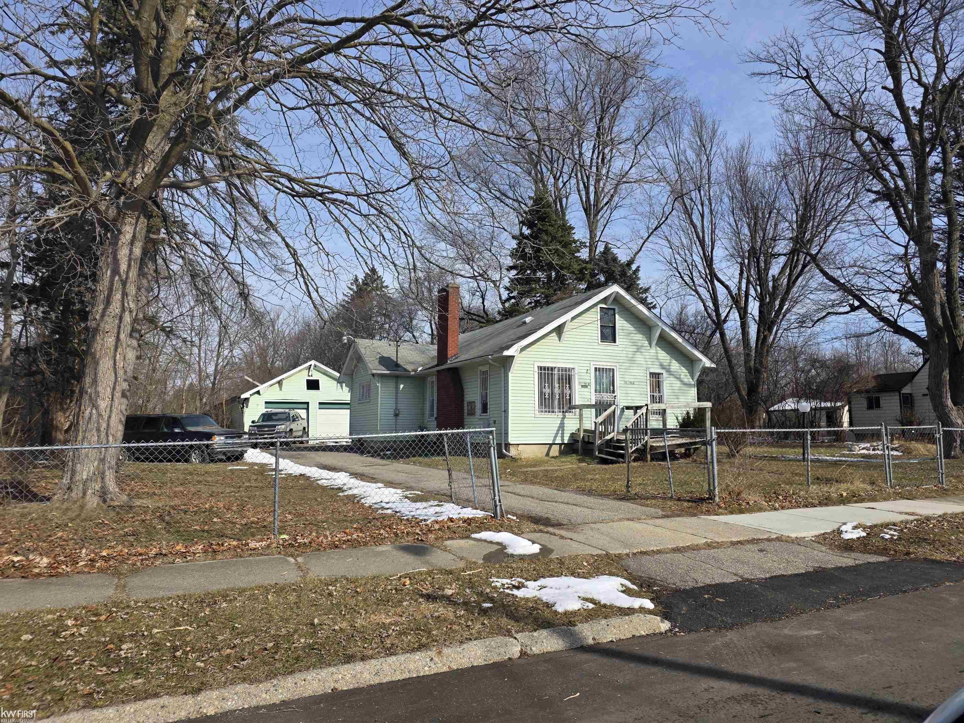 209 E York Street, Flint, MI, 48505