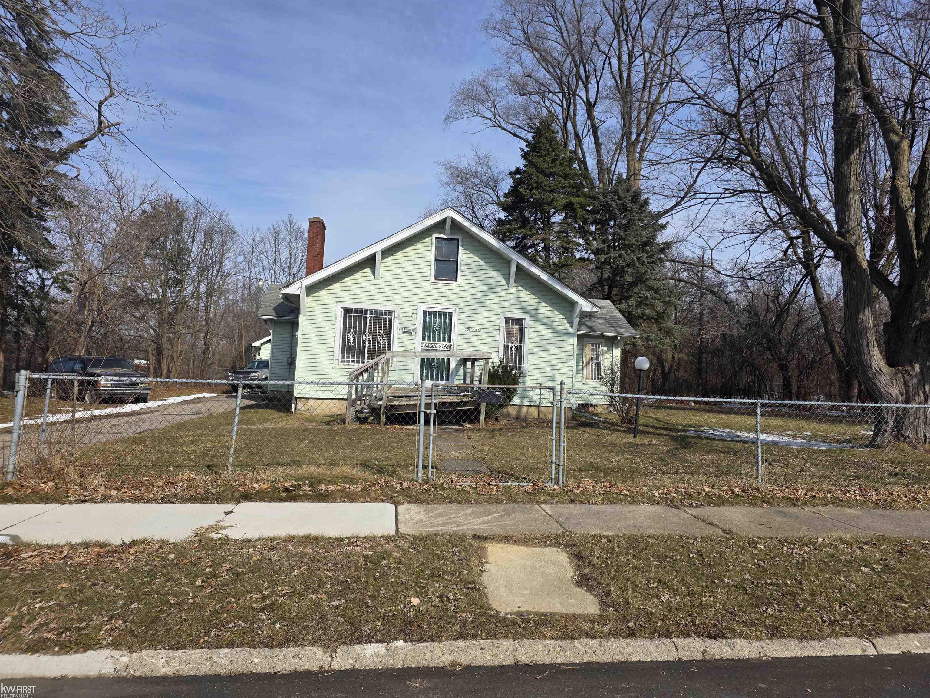 209 E York Street, Flint, MI, 48505
