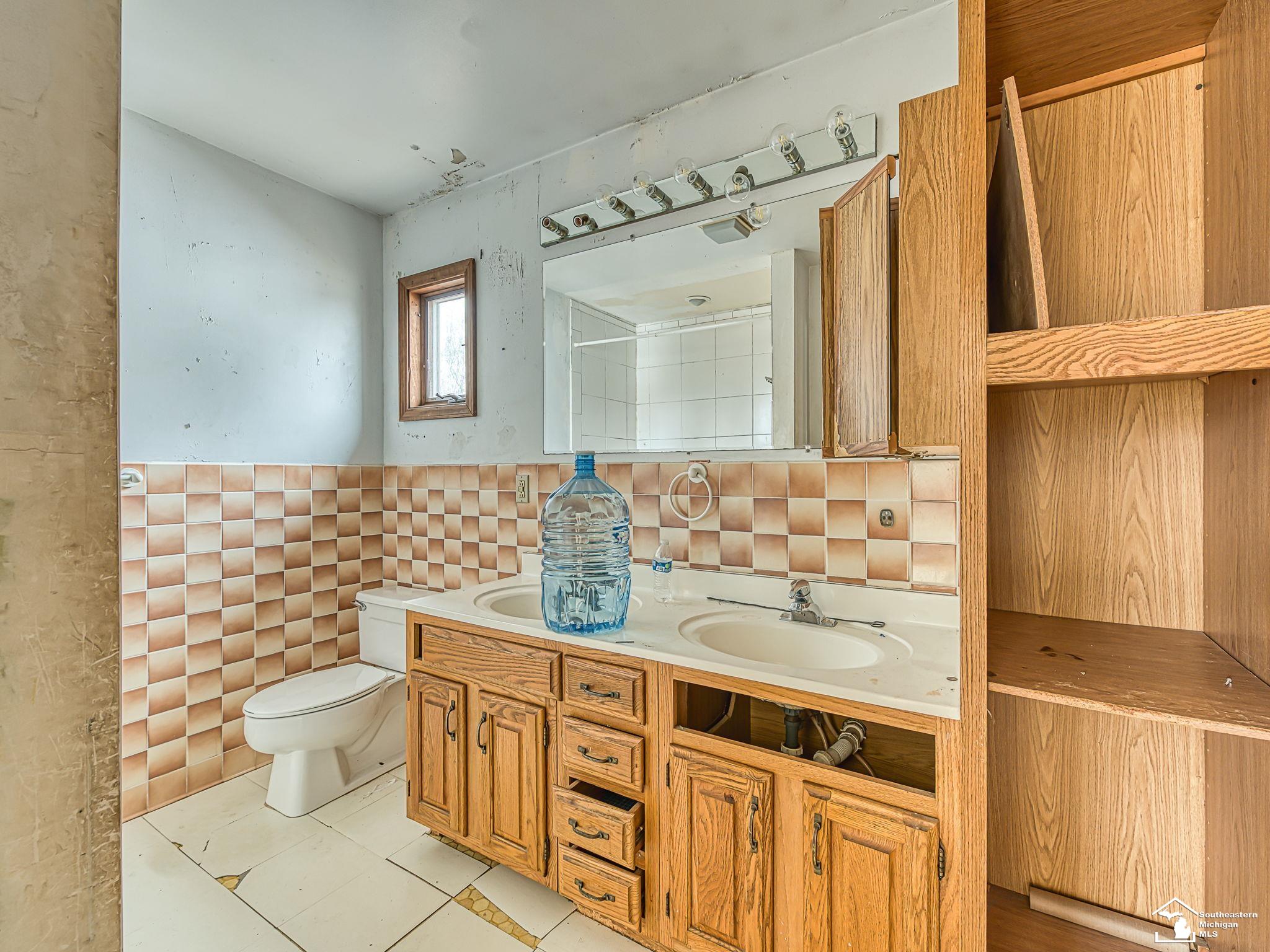 836 Lincoln Street, Jackson, MI, 49202