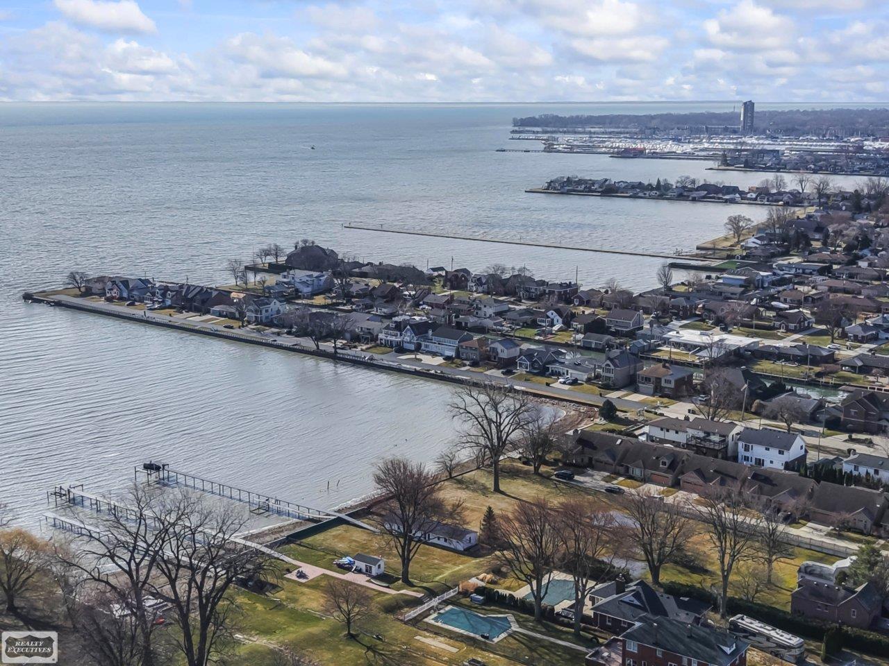 22592 Van Street, Saint Clair Shores, MI, 48047