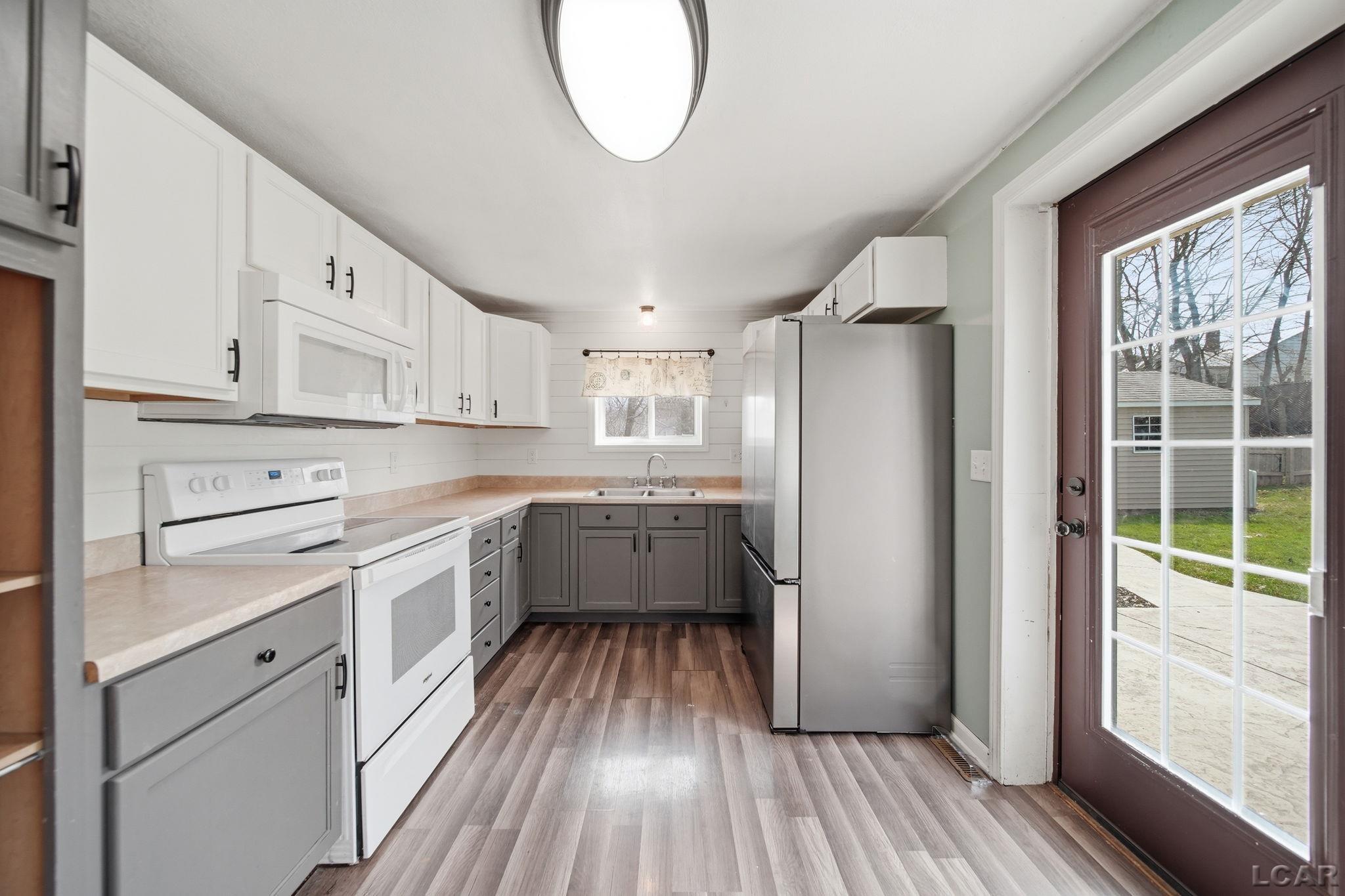 126 E Albert Street, Adrian, MI, 49221