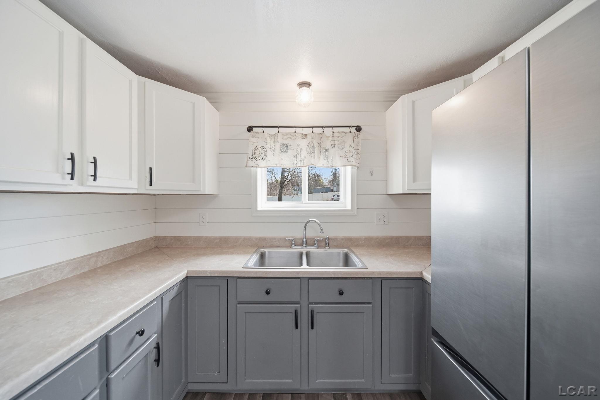 126 E Albert Street, Adrian, MI, 49221