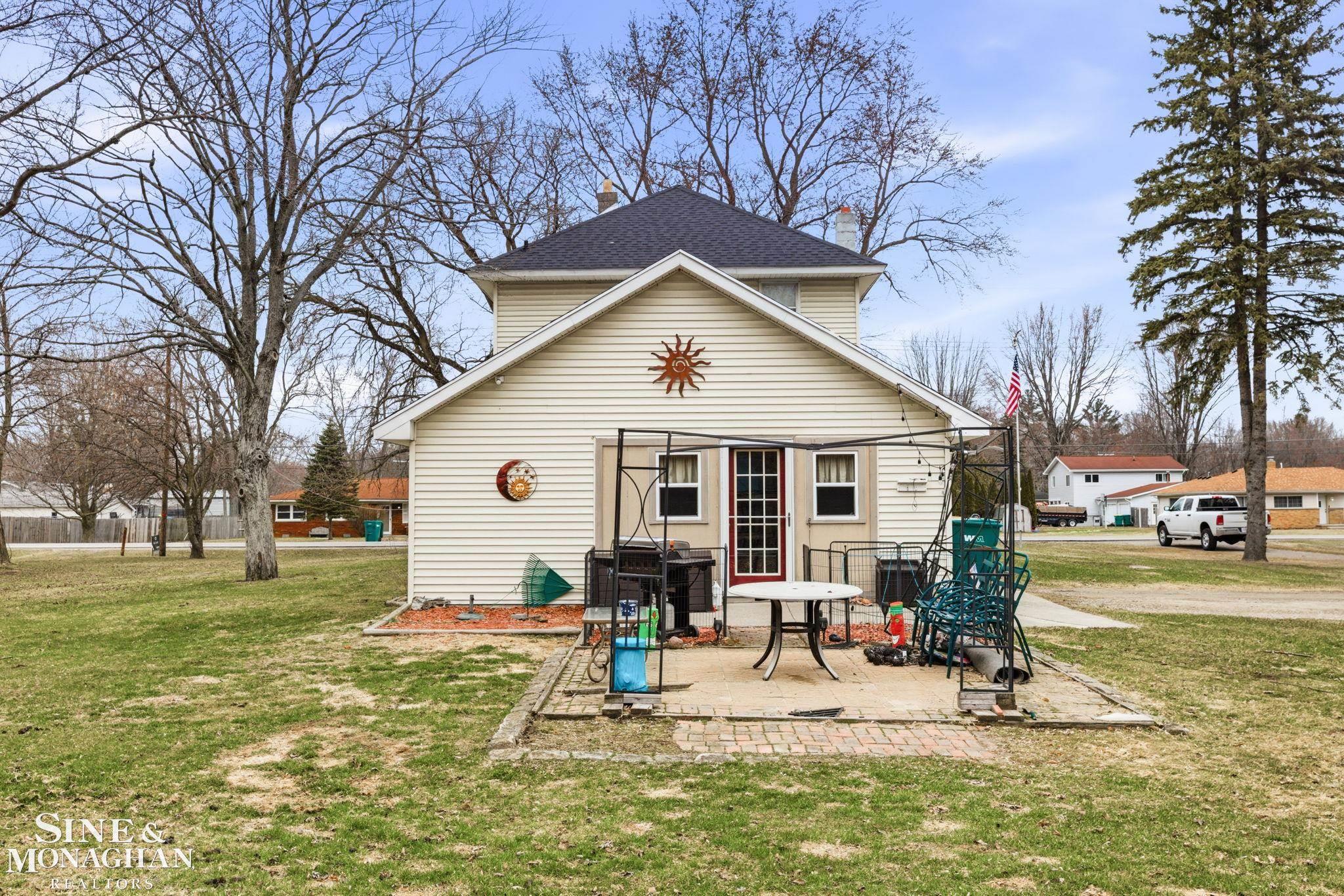 3925 W Water Street, Port Huron, MI, 48060