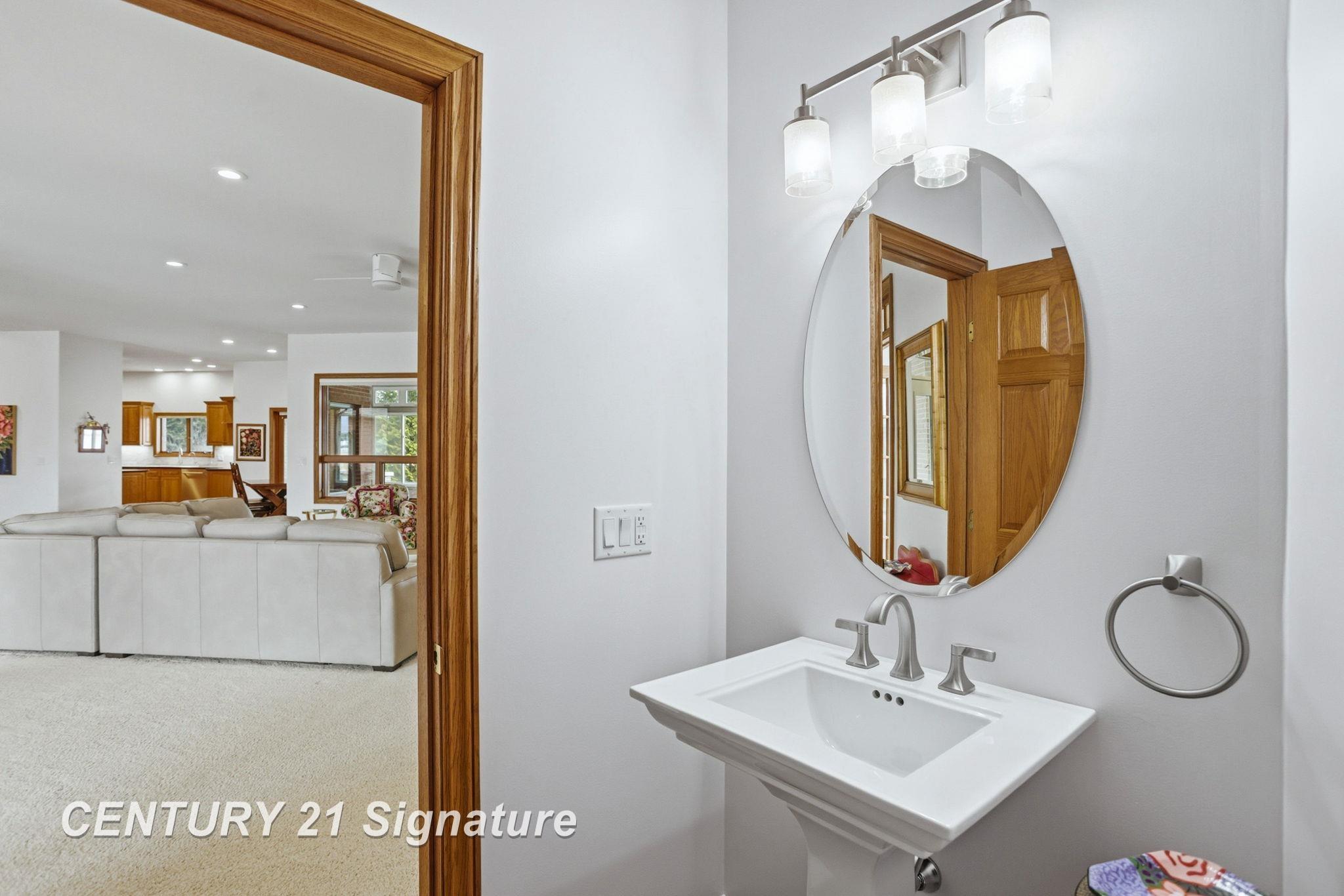 12 W Grove Court, Freeland, MI, 48623