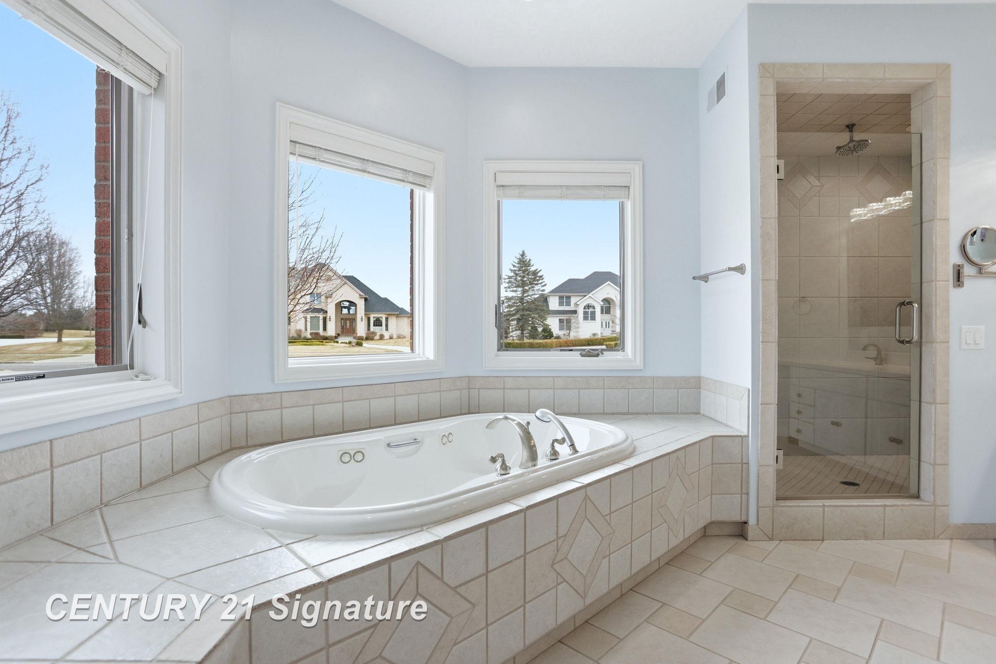 12 W Grove Court, Freeland, MI, 48623