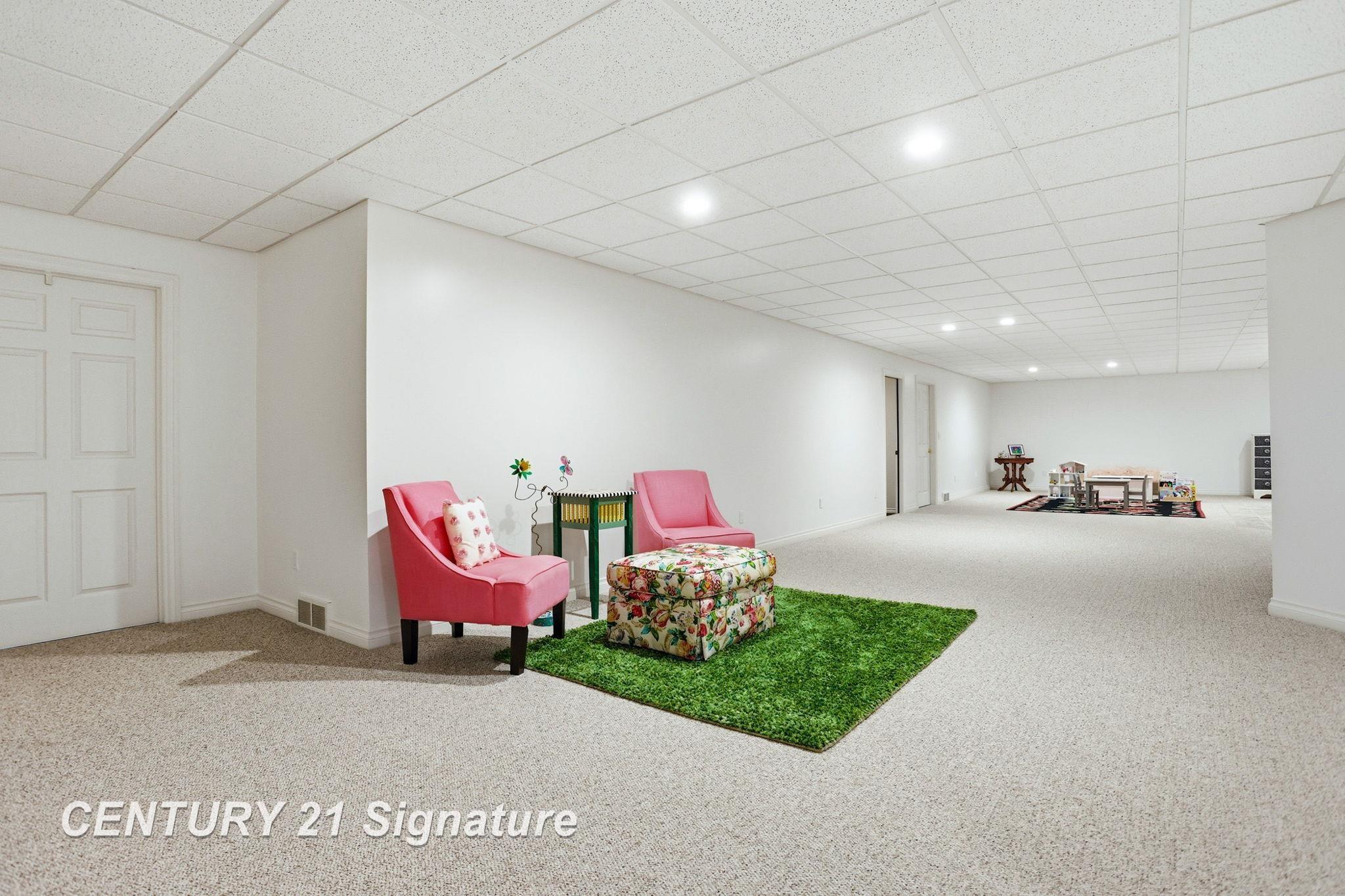 12 W Grove Court, Freeland, MI, 48623