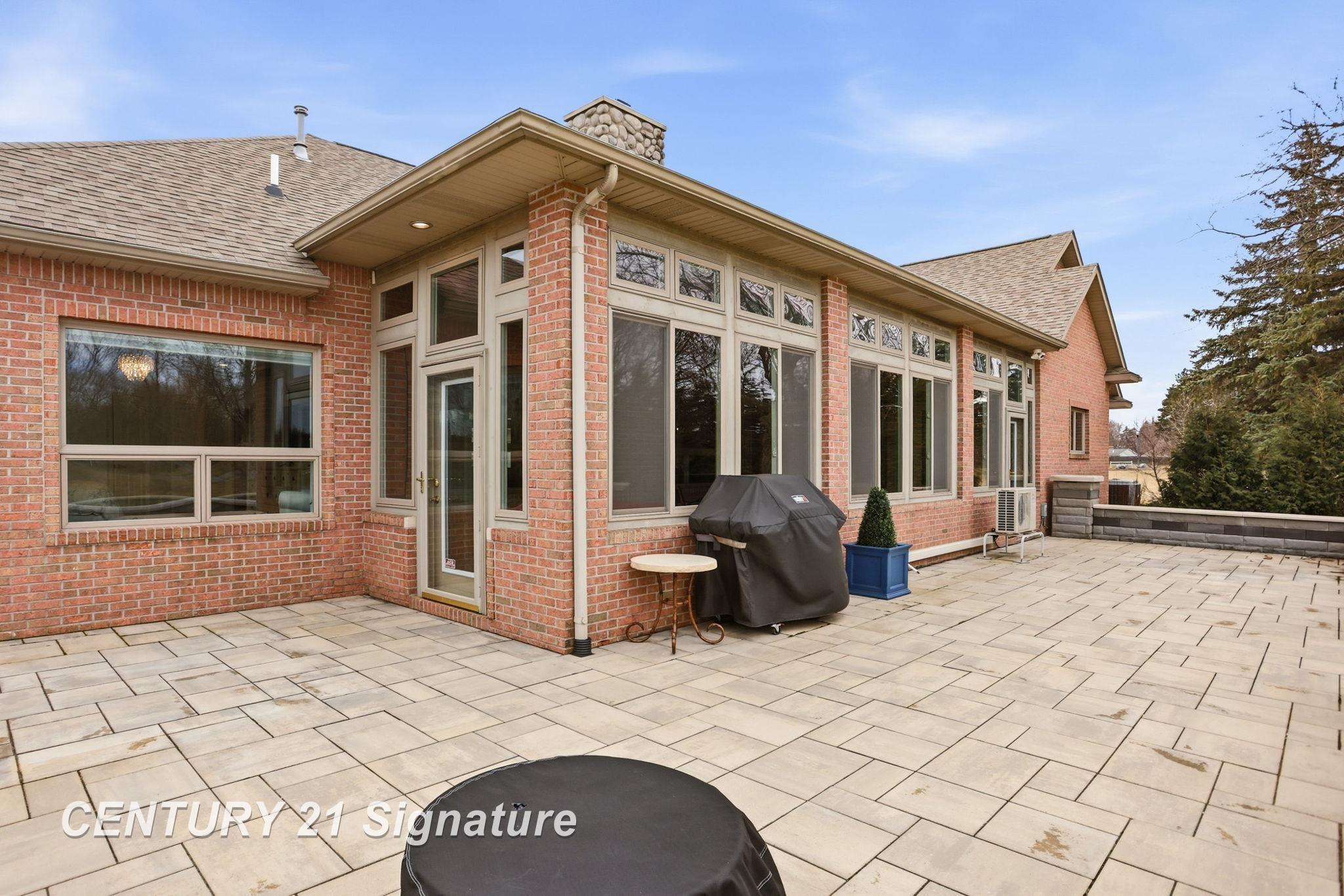 12 W Grove Court, Freeland, MI, 48623