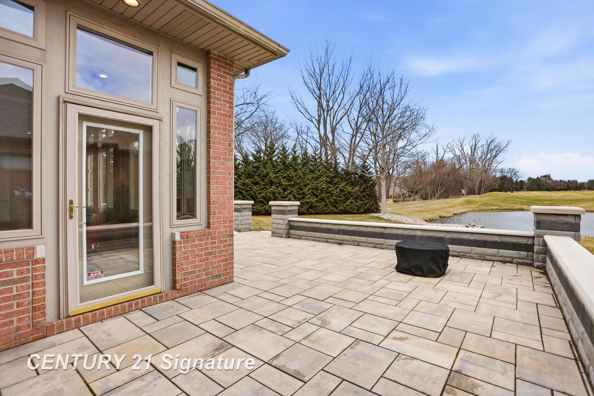 12 W Grove Court, Freeland, MI, 48623