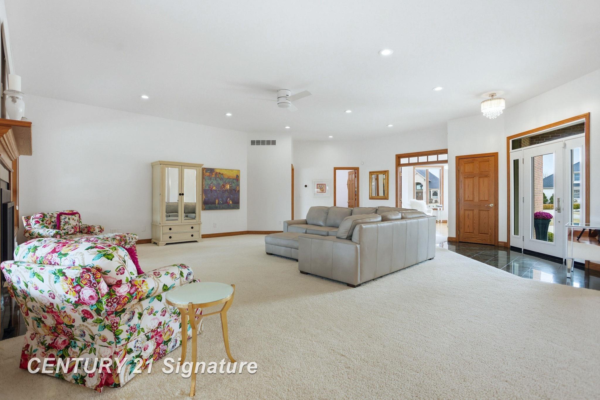 12 W Grove Court, Freeland, MI, 48623