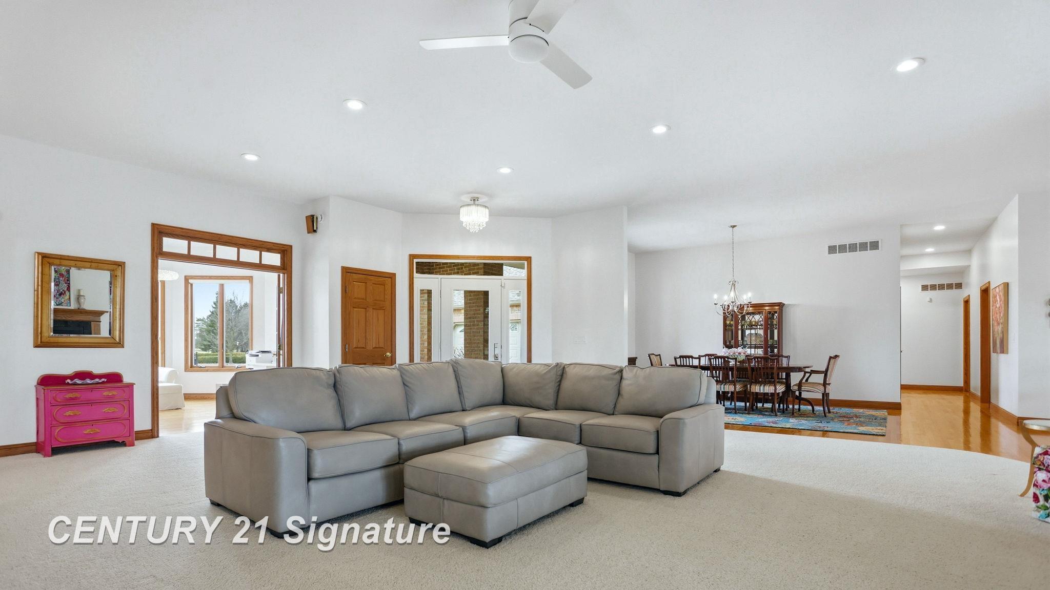 12 W Grove Court, Freeland, MI, 48623