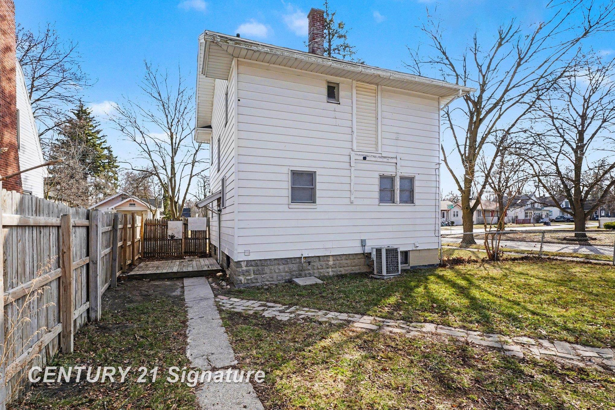 1724 State Street, Saginaw, MI, 48602