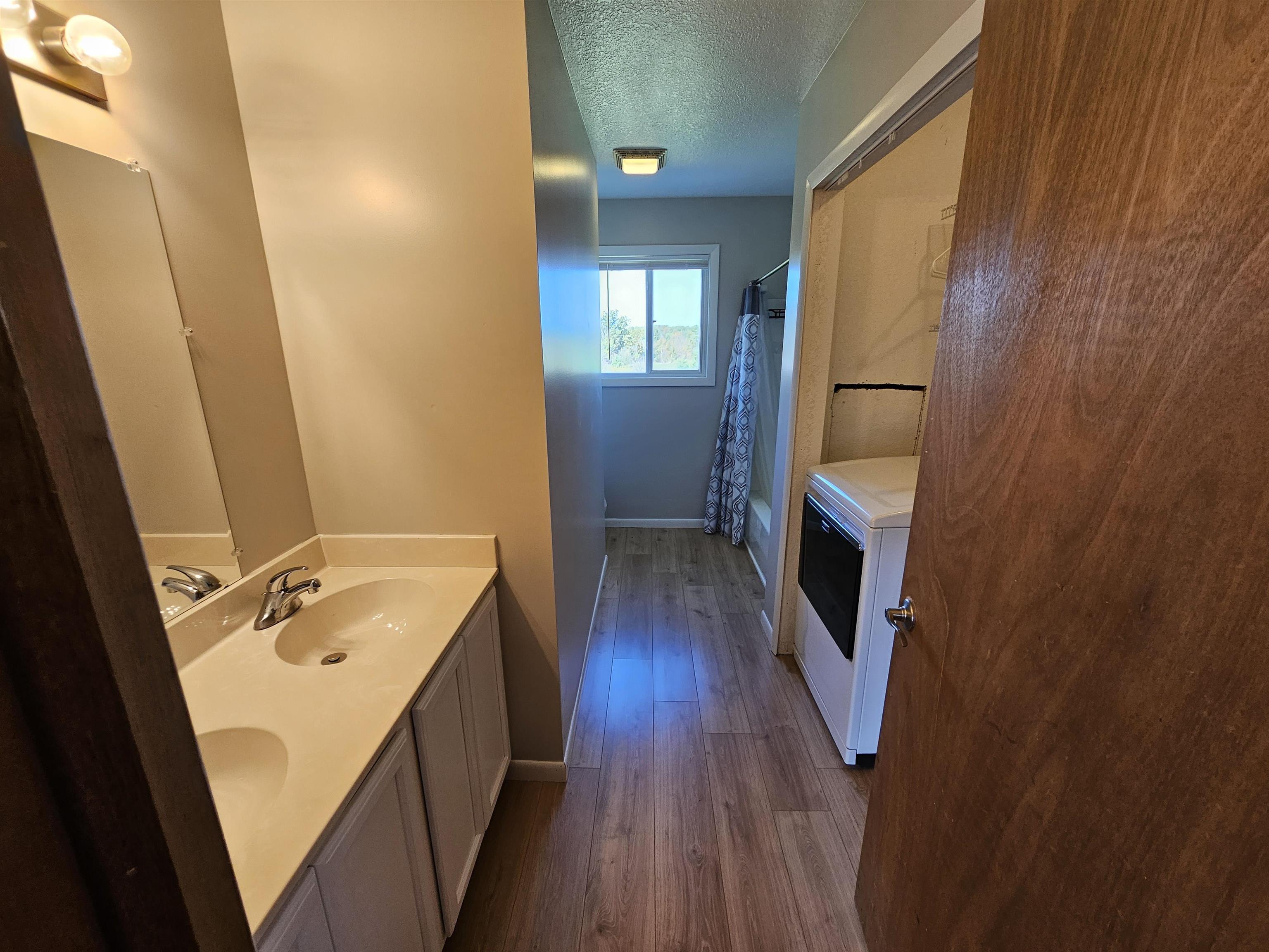 2454 Cambridge Way, Gladwin, MI, 48624