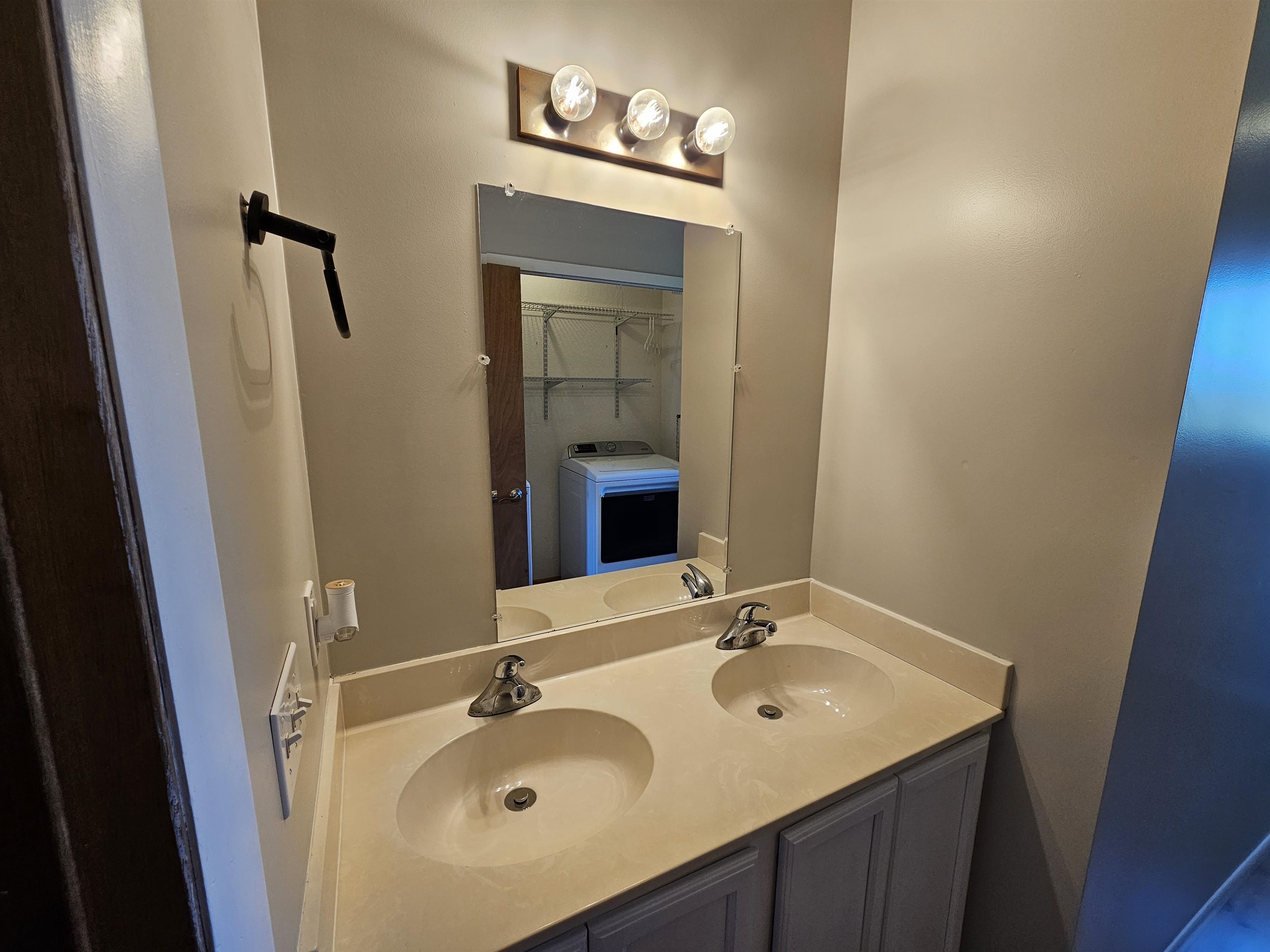 2454 Cambridge Way, Gladwin, MI, 48624