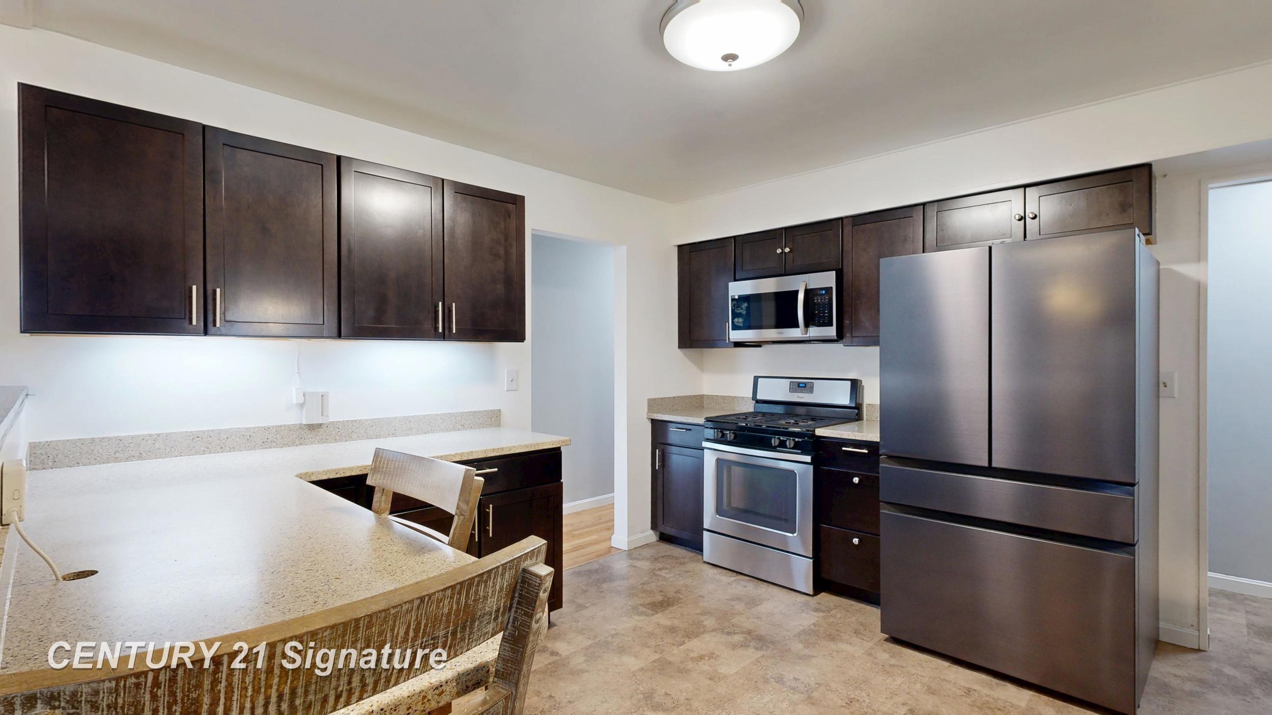 2201 N Berkshire Drive, Saginaw, MI, 48603