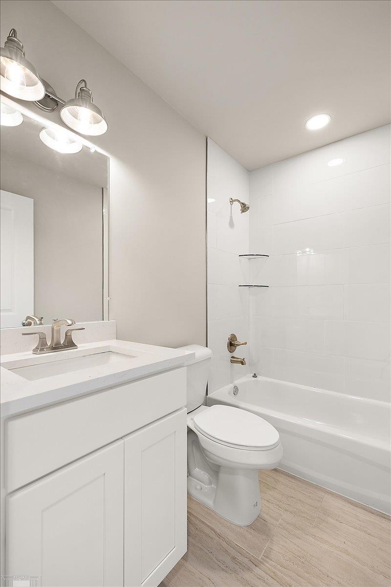 27121 Lanse Creuse Street, Harrison Twp, MI, 48045