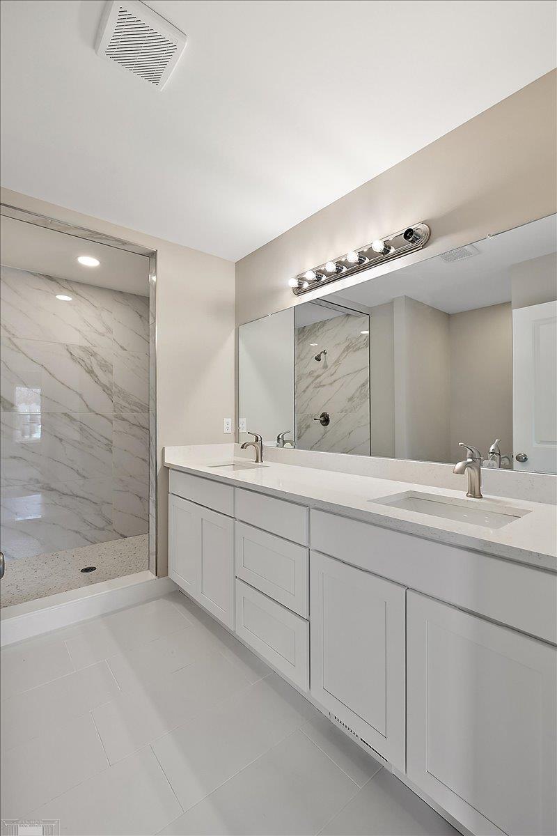 27121 Lanse Creuse Street, Harrison Twp, MI, 48045