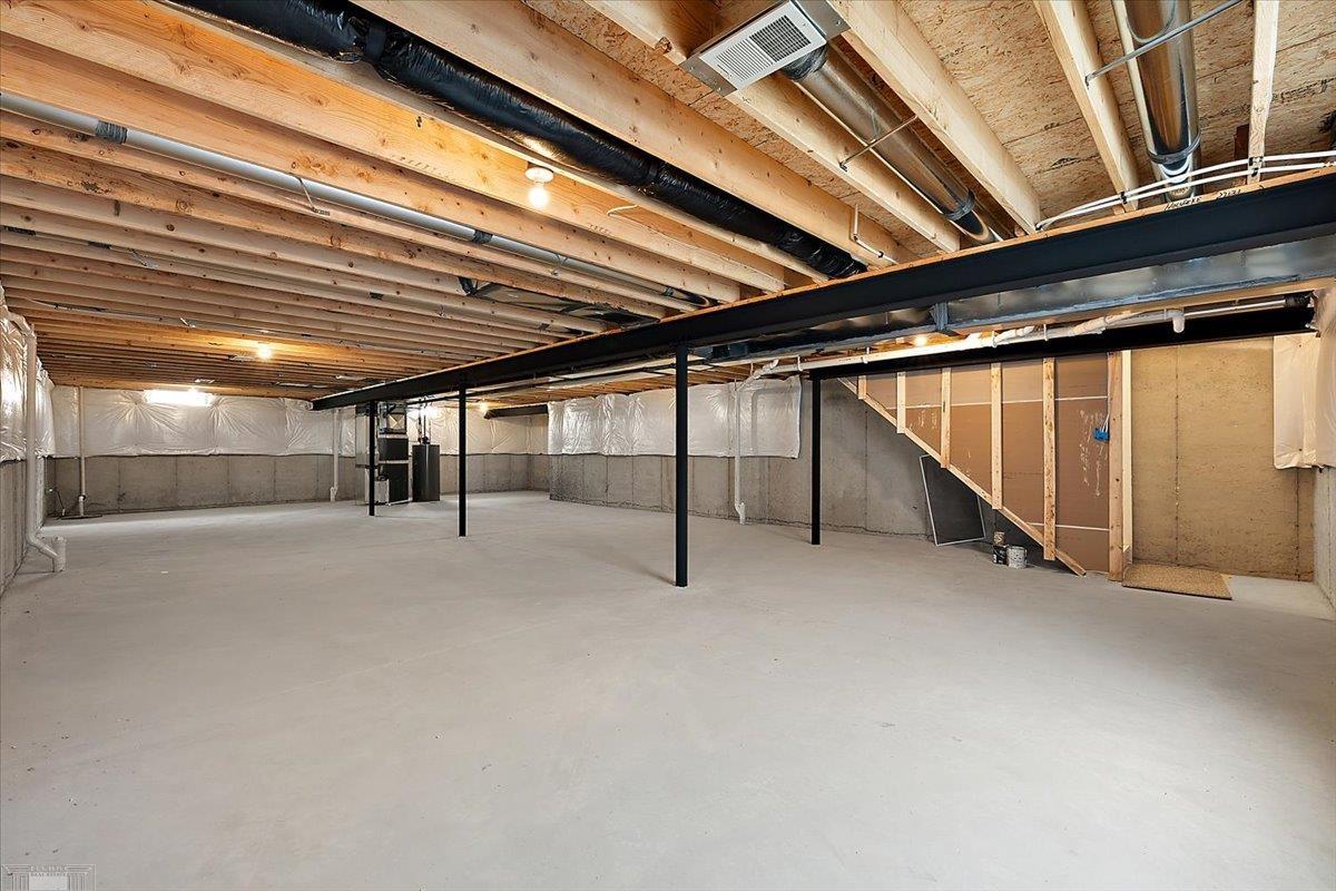 27121 Lanse Creuse Street, Harrison Twp, MI, 48045